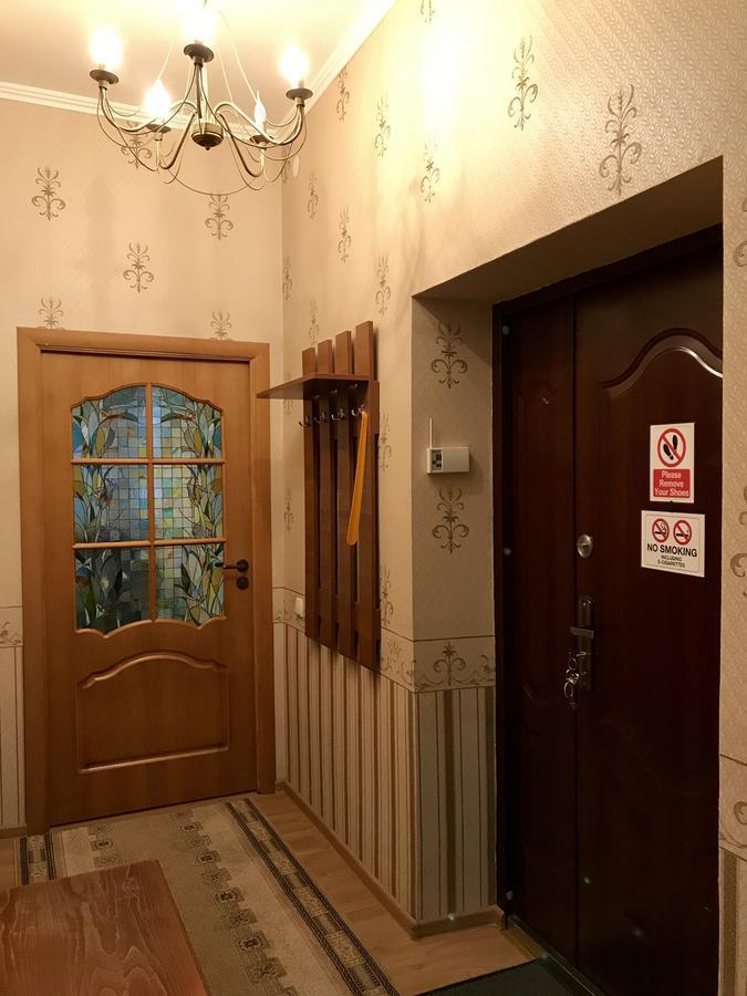 Large Apartment In The City Center Мукачево Екстер'єр фото